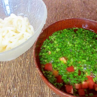 明太トマトつゆの冷やしうどん